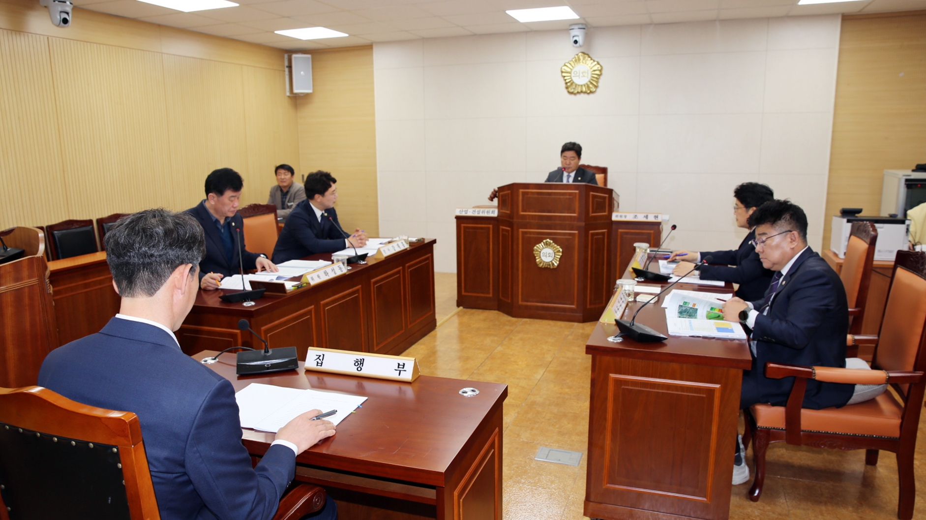 제279회 화순군의회 임시회 조례안 및 일반안 심사[산업·건설 위원회] 사진3