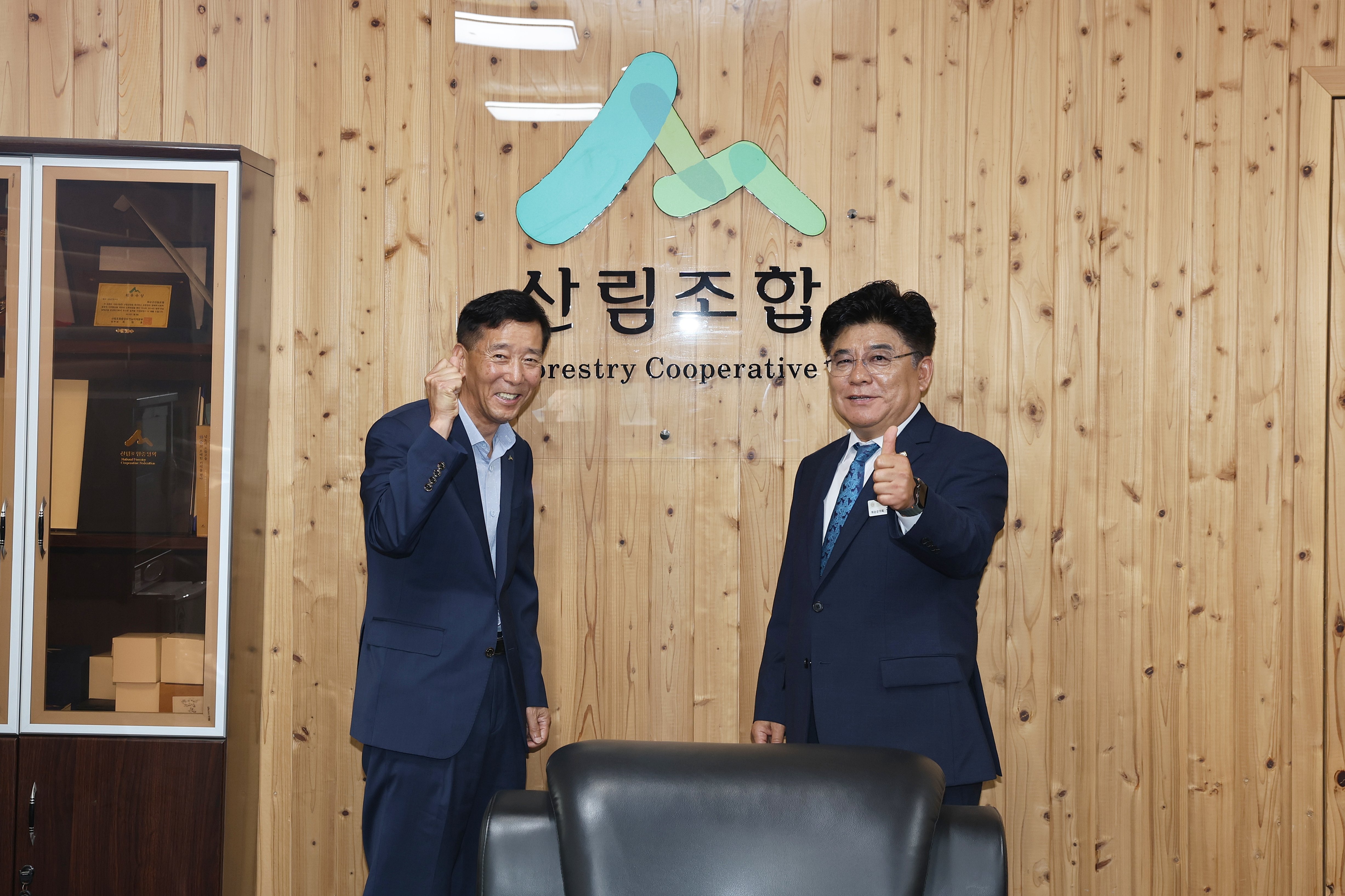 화순군의회 의장 기관단체 등 방문 사진2