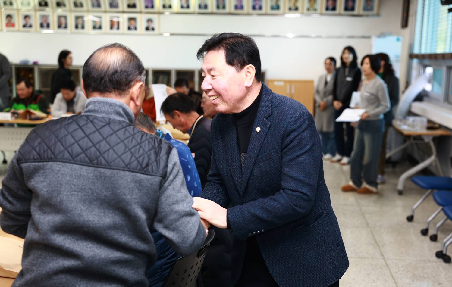 춘양면 이장회의 사진4